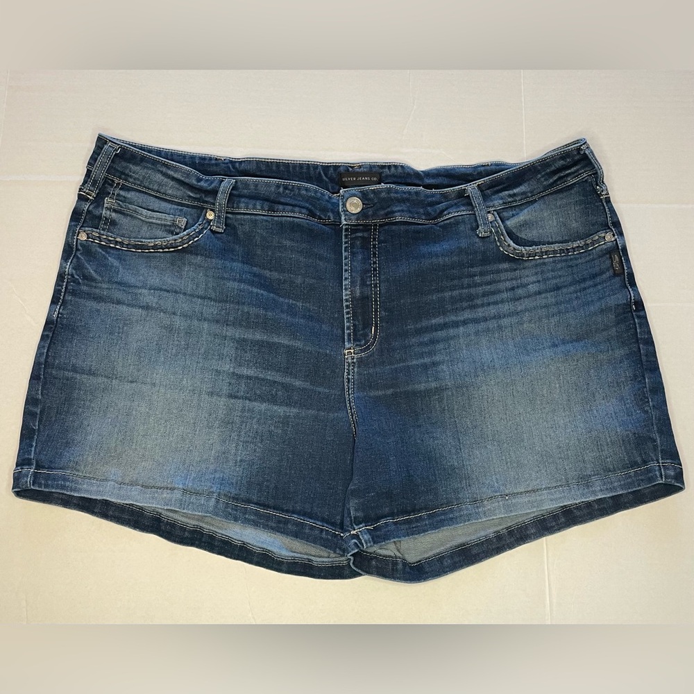 Silver Jeans Co. Size 24w Jean Shorts Relaxed Fit Cuffed Hem